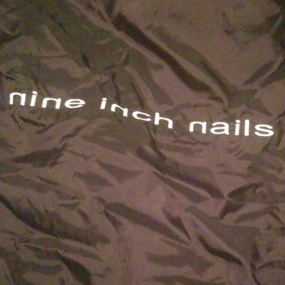 NIN WINDBREAKER